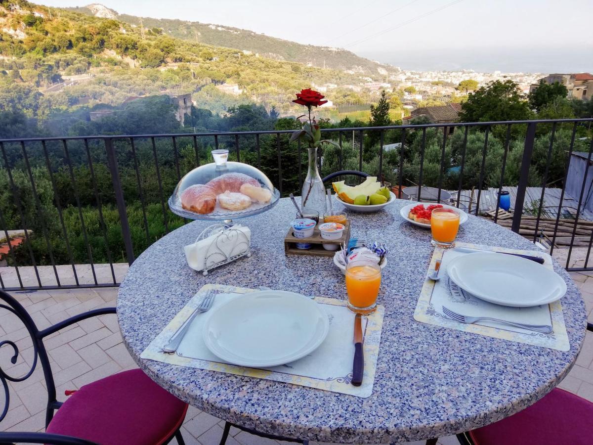 L'Angolo Di Campagna Piano di Sorrento Bagian luar foto