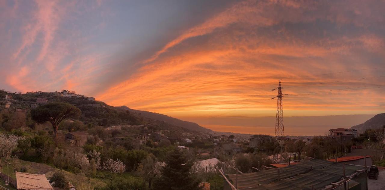 L'Angolo Di Campagna Piano di Sorrento Bagian luar foto